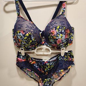 38DD Lingerie Set in Satin Navy Digitized Floral Print with Lace Accents